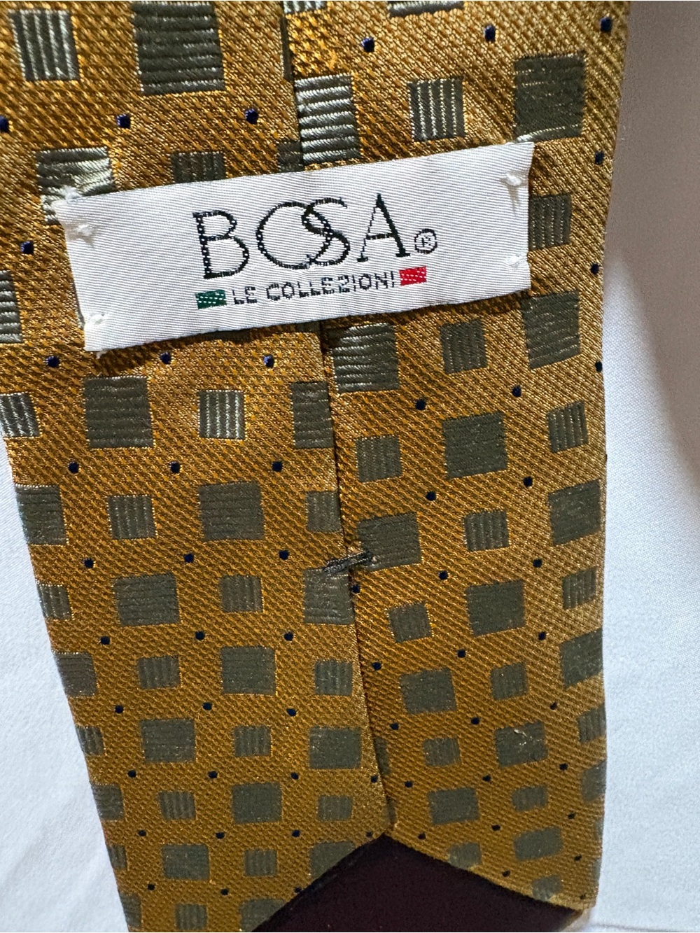 BOSA Italy 100% Silk Men’s Tie Gold Geometric Squares Gray & Olive Pattern - Picture 3 of 4